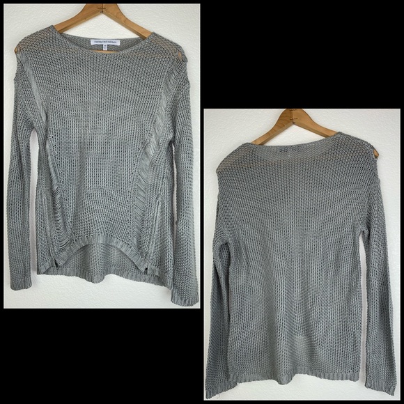 Cupcakes and Cashmere Distressed Zipper Sweater - Picture 2 of 8